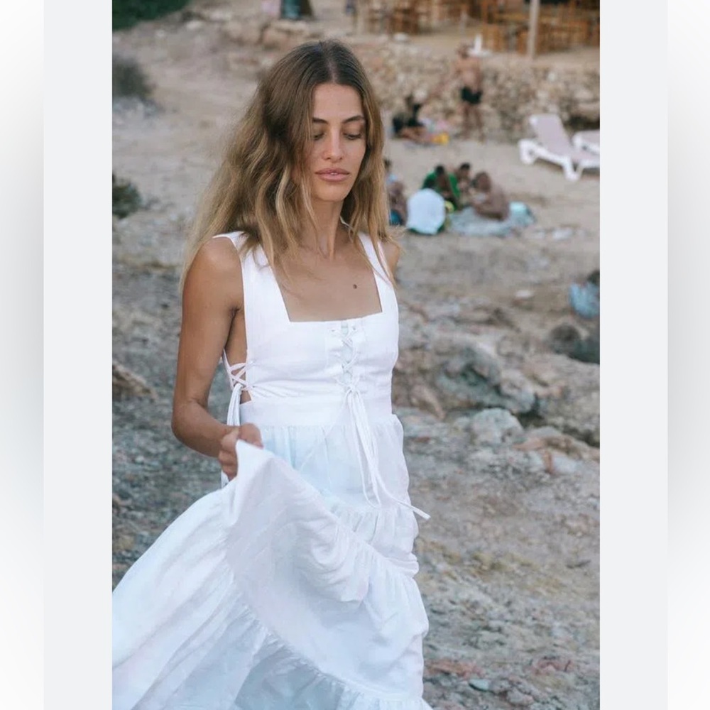 New with tags Shona Joy Blanca lace up tiered dress - Picture 4 of 11